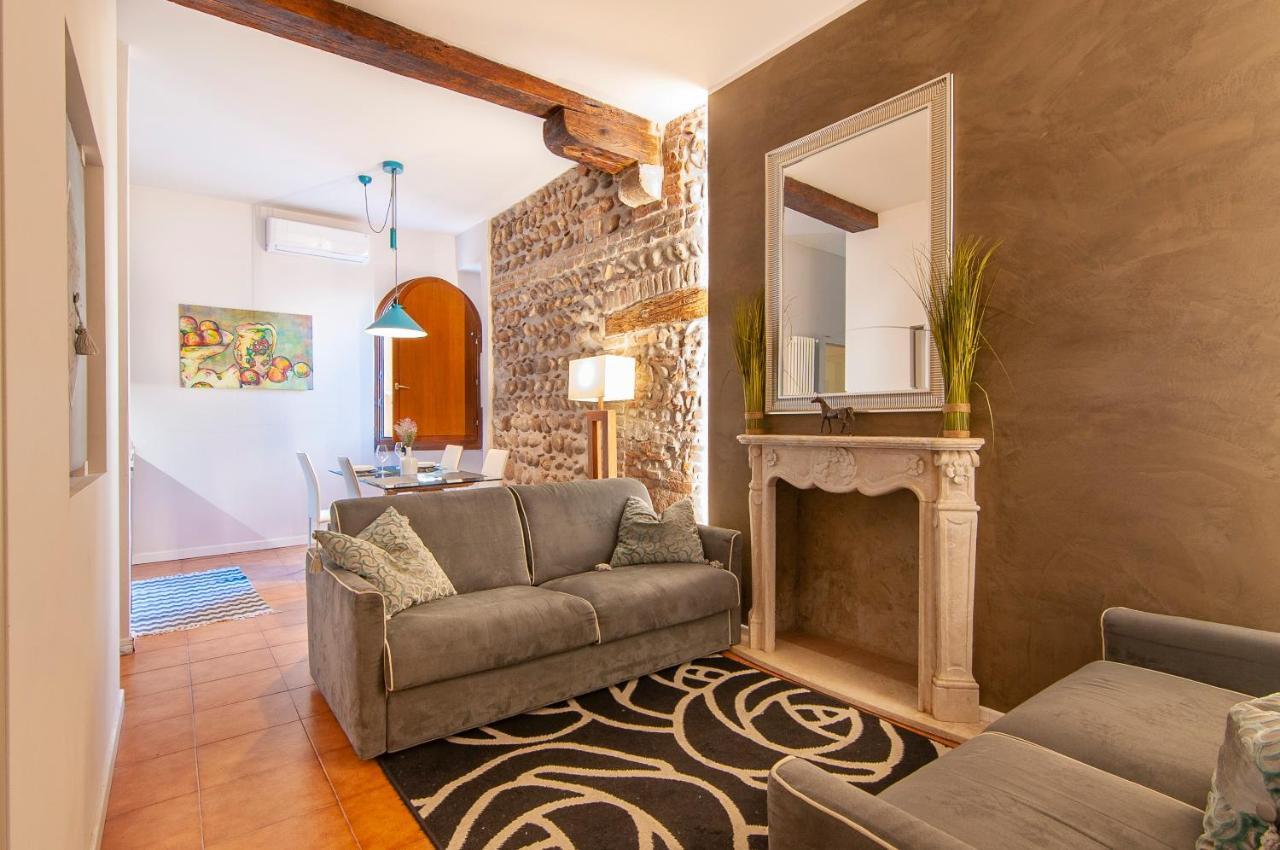 Il Cuscino Di Giulietta - 2 Min From Arena Appartement Verona Buitenkant foto