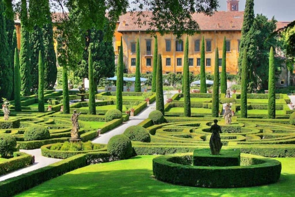 Il Cuscino Di Giulietta - 2 Min From Arena Appartement Verona Buitenkant foto