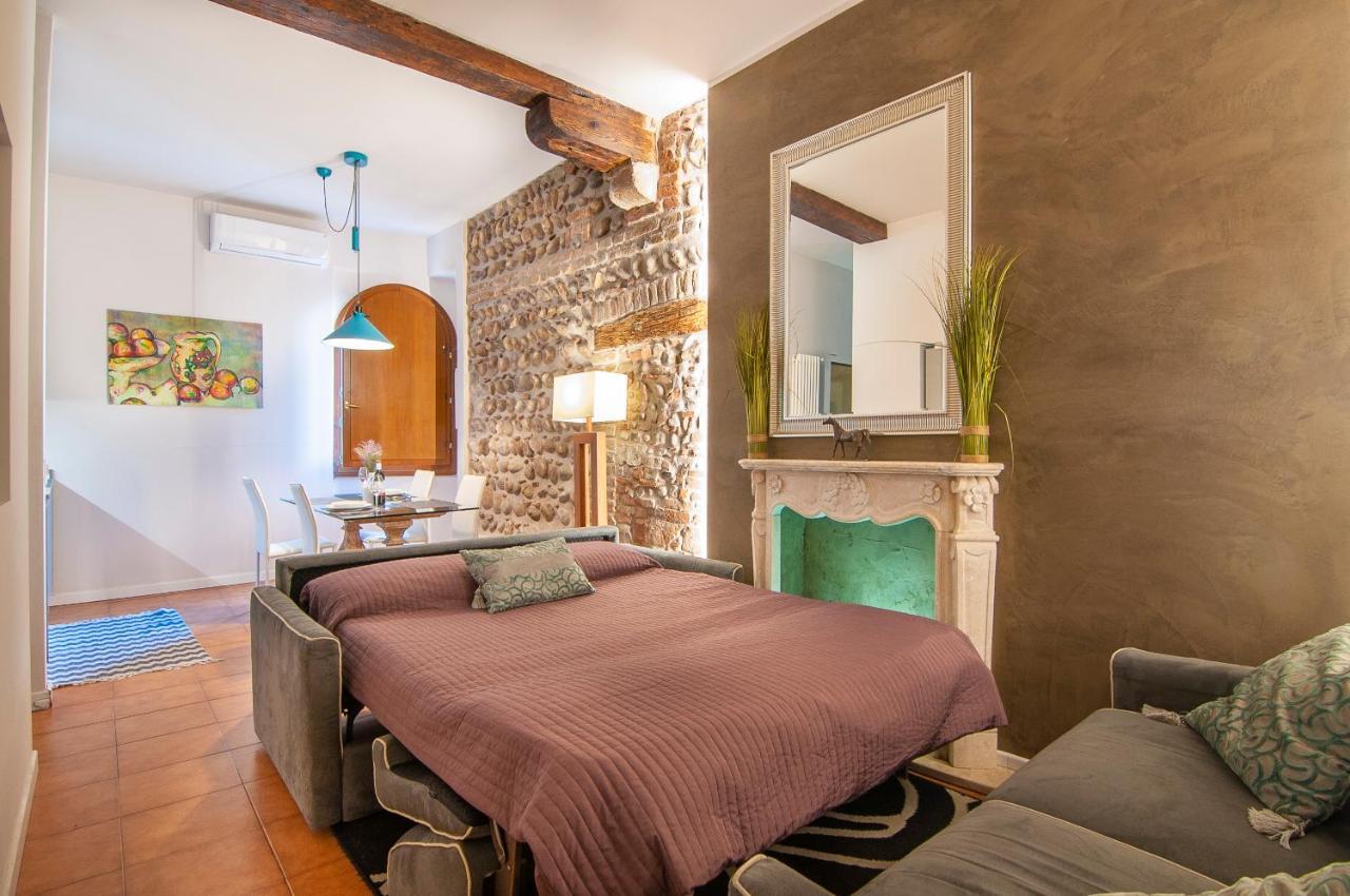 Il Cuscino Di Giulietta - 2 Min From Arena Appartement Verona Buitenkant foto