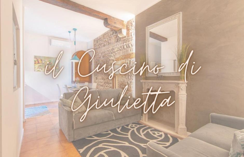 Il Cuscino Di Giulietta - 2 Min From Arena Appartement Verona Buitenkant foto